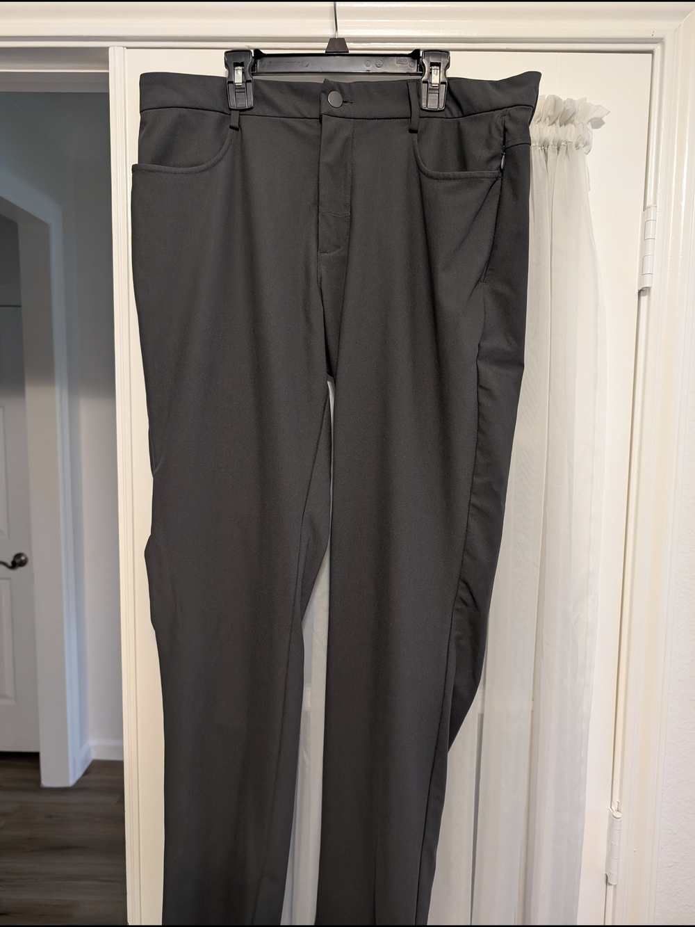Old Navy Slim Tech Hybrid Pants / Dark Gray (Panther) - Never Worn